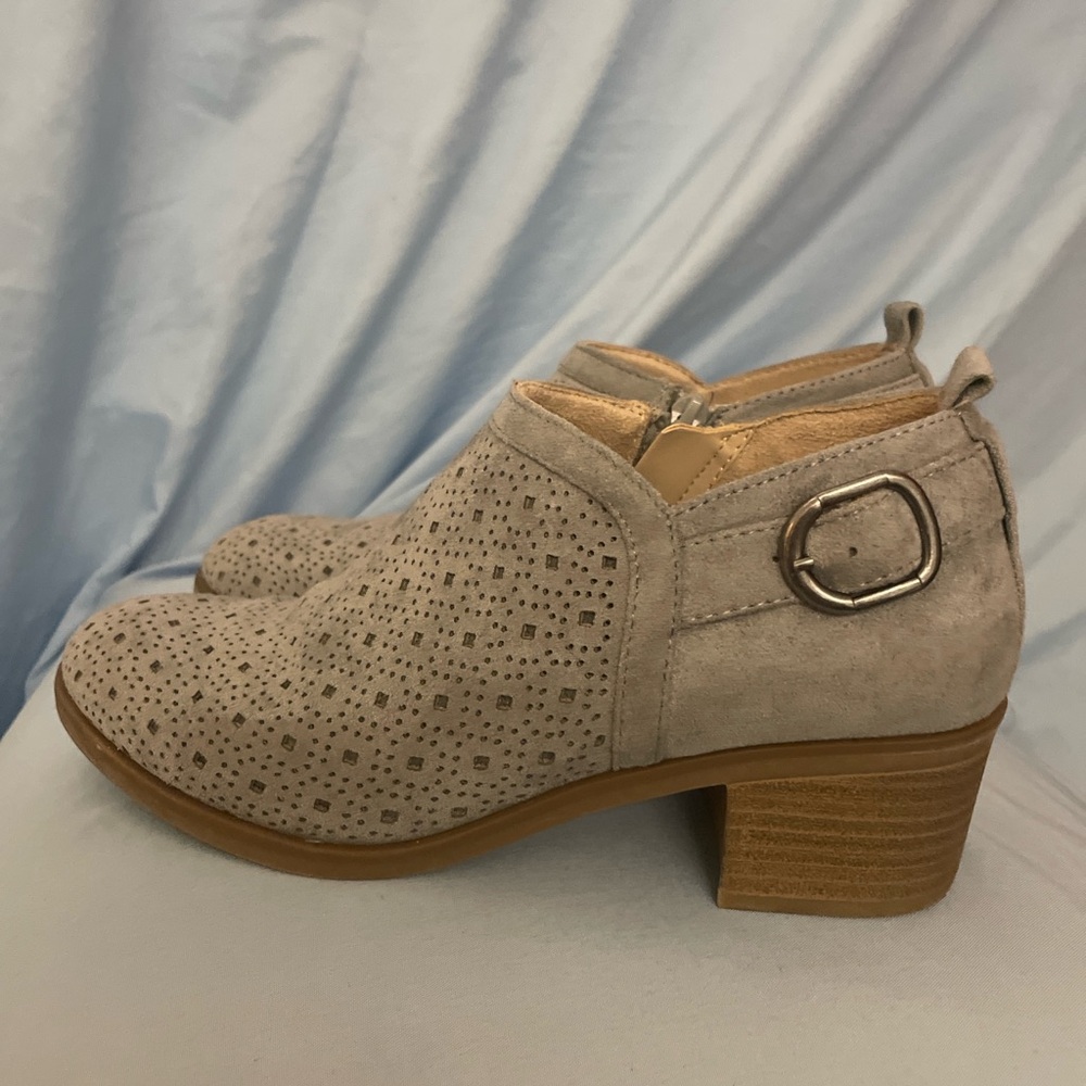 Sodoma Women's Suede Ankle Boots